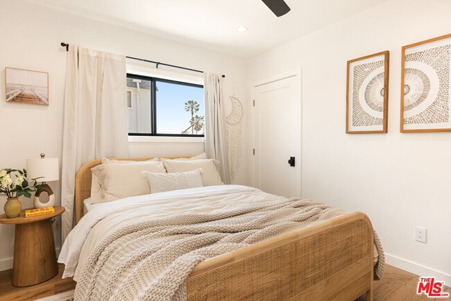 17 Sunset Ave, undefined, 17 Sunset Ave, Venice, CA 90291, Photo:3