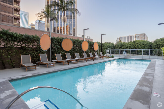 The Emerson, undefined, 225 S Grand Ave, Los Angeles, CA 90012, USA, Photo:8