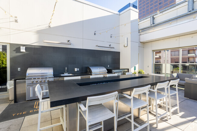The Emerson, undefined, 225 S Grand Ave, Los Angeles, CA 90012, USA, Photo:9