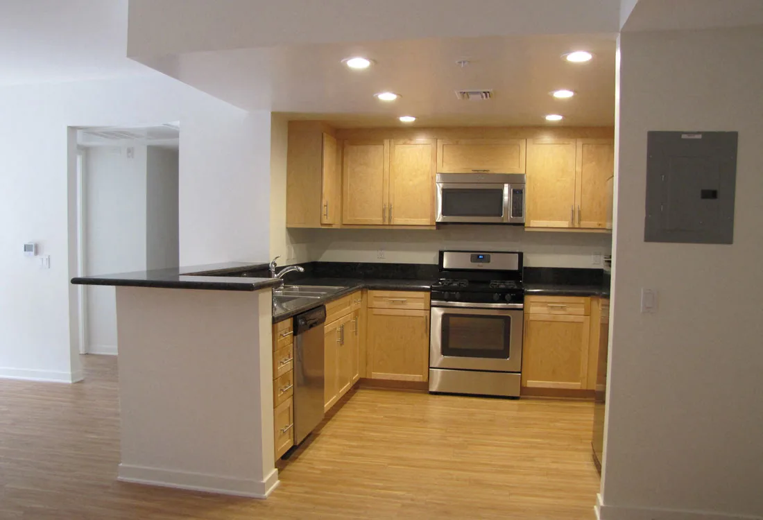 Mayfair Residences at Santa Monica Beach, smc, 210 Santa Monica Blvd, Santa Monica, CA 90401, Photo:12