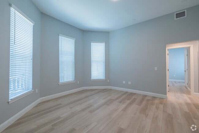 2016-2020 Dwight Way, undefined, 2020 Dwight Way, Berkeley, CA 94704, Photo:2