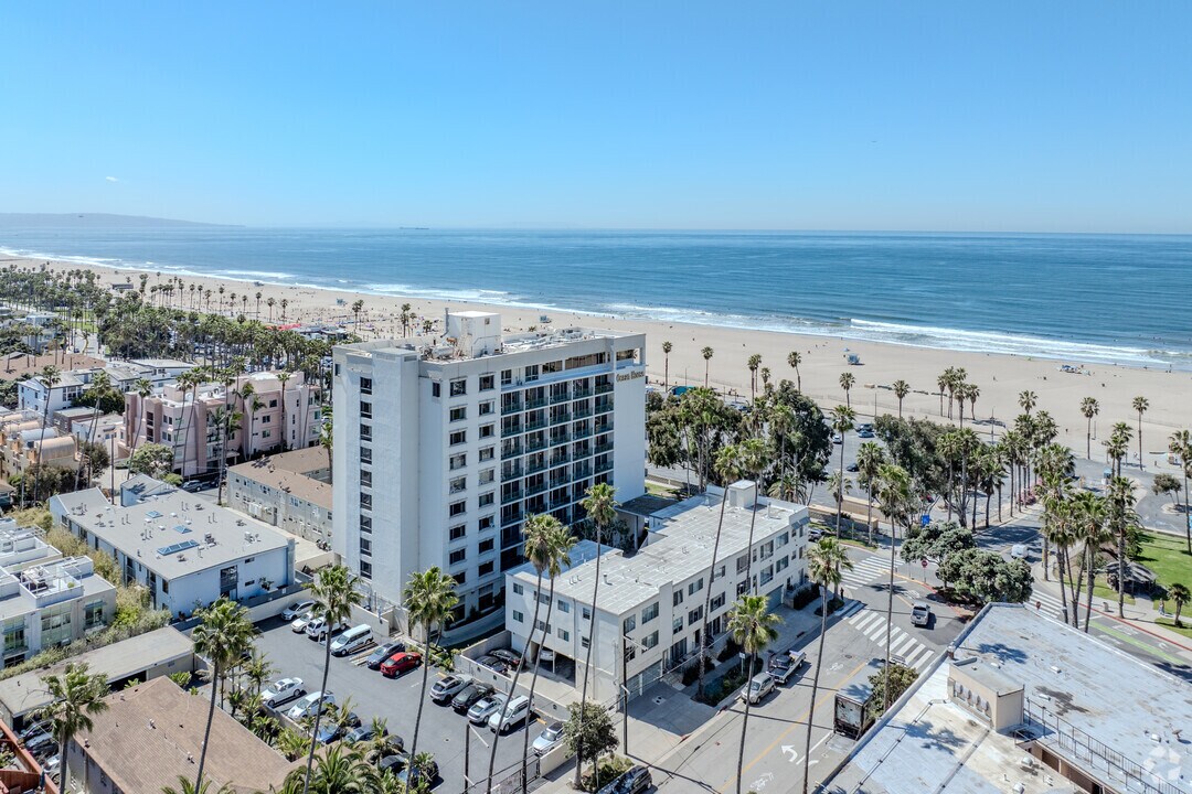 Ocean Condos, smc, 2101 Ocean Ave, Santa Monica, CA 90405, Photo:3