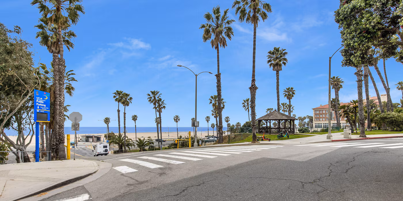 Ocean Condos, smc, 2101 Ocean Ave, Santa Monica, CA 90405, Photo:5