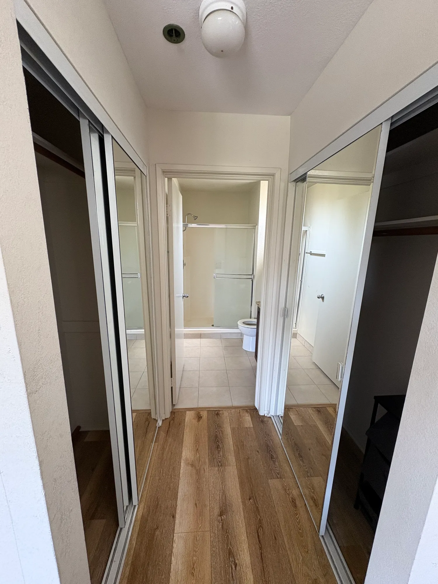 Apt 201 , undefined, 11050 Strathmore Dr, Los Angeles, CA 90024, USA, Photo:1