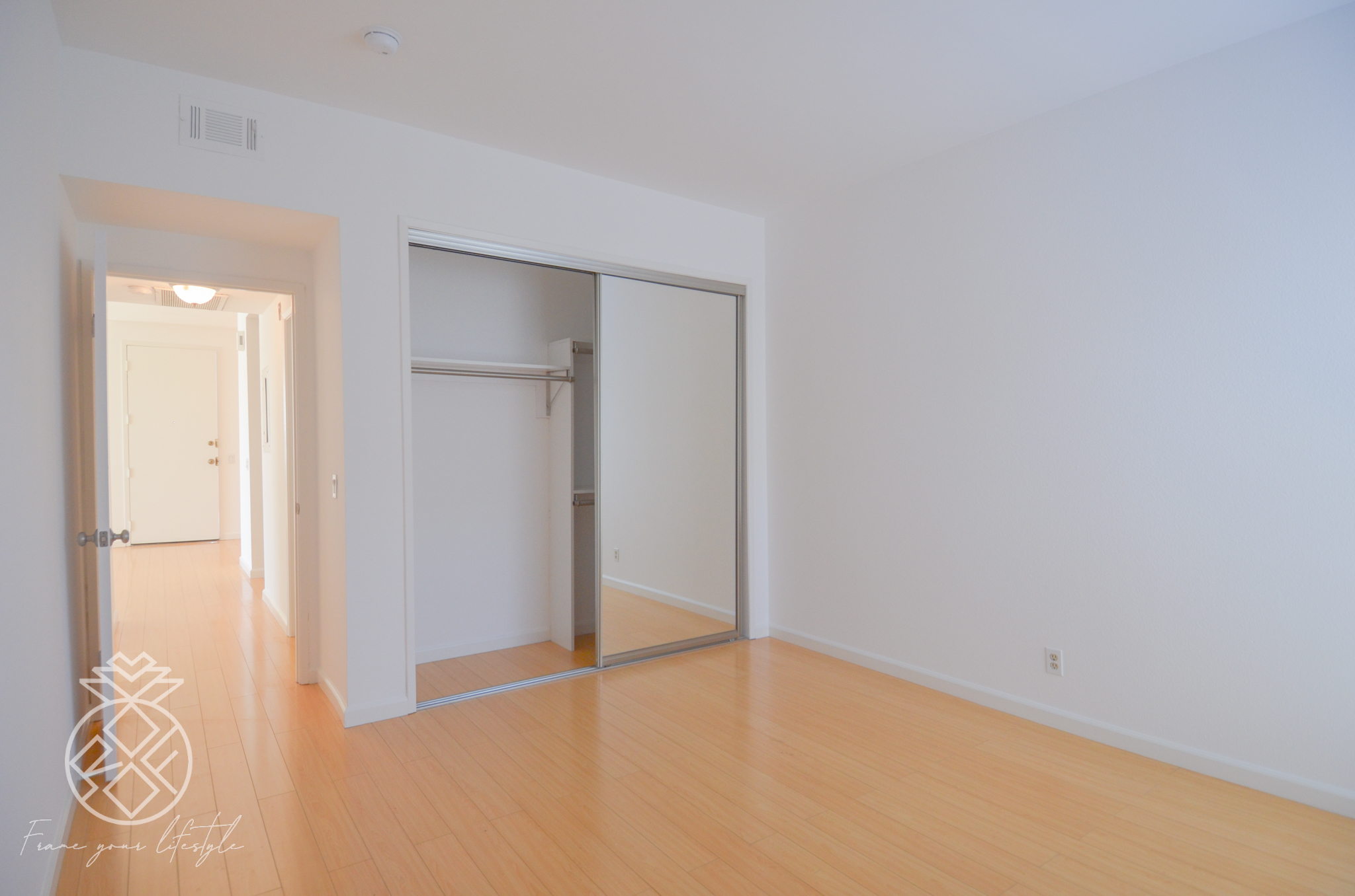 1727 Glendon, ucla, 1727 Glendon Ave, Los Angeles, CA 90024, USA, Photo:16