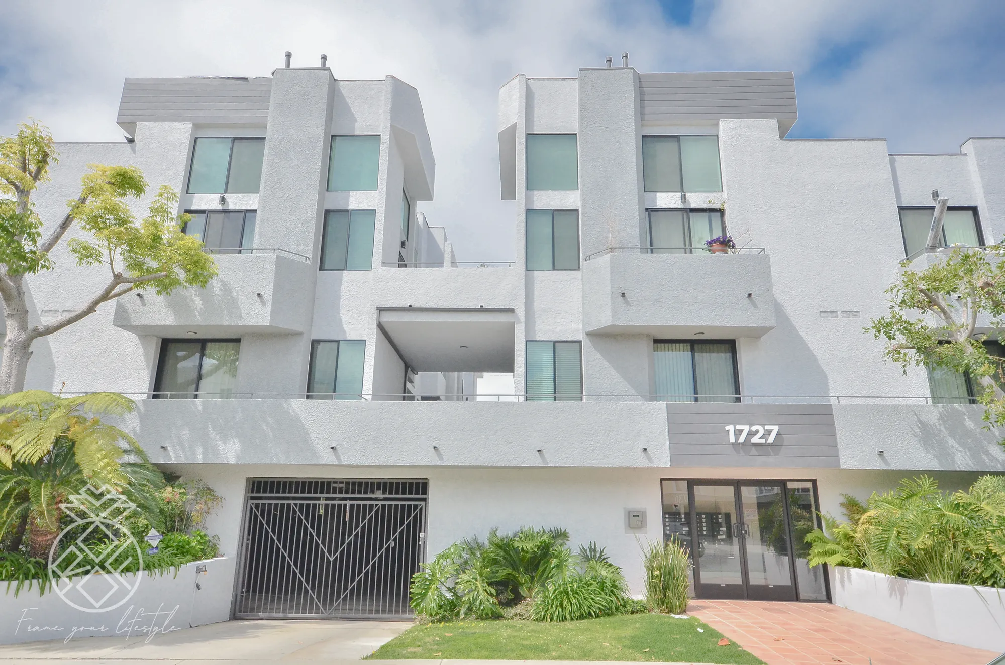 1727 Glendon - Student Housing near UCLA