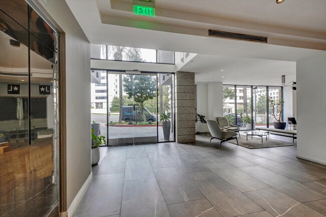 10601 Wilshire Blvd, undefined, 10601 Wilshire Blvd, Los Angeles, CA 90024, USA, Photo:2