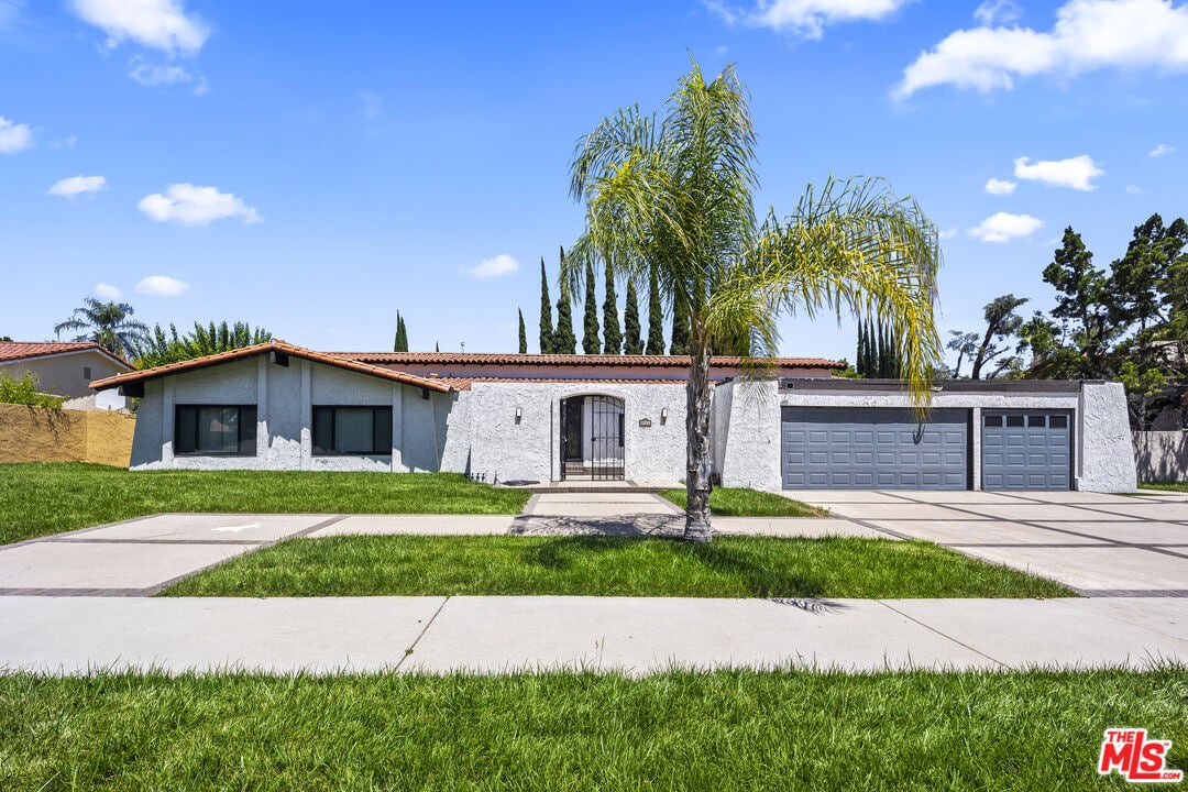 9724 Bothwell Rd, csun, 9724 Bothwell Rd, Los Angeles, CA 91324, United States