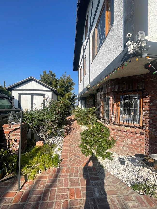 19124 Clymer St, csun, 19124 Clymer St, Porter Ranch, CA 91326, Photo:3