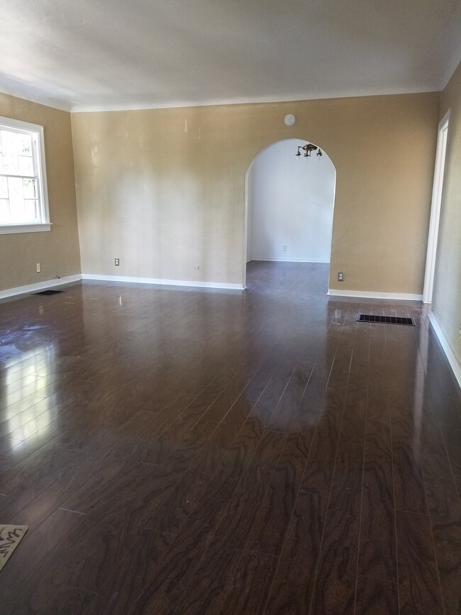 564 44th St, undefined, 564 44th St, Oakland, CA 94609, Photo:2