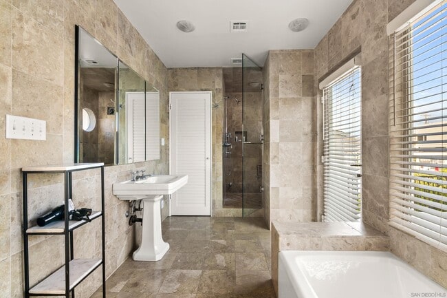 1855 Spindrift Dr, undefined, 1855 Spindrift Dr, San Diego, CA 92037, Photo:3