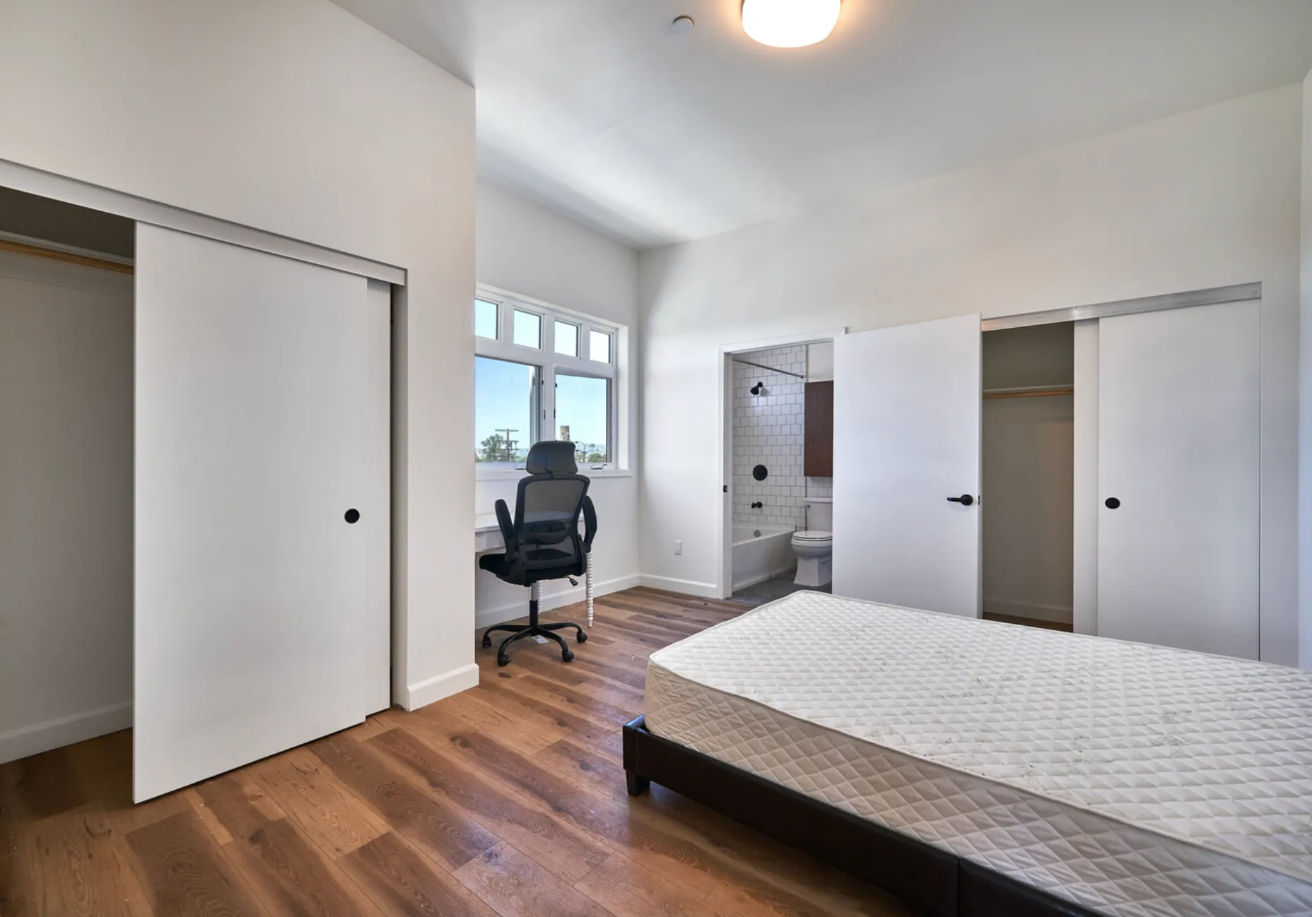 2600 S Catalina St, undefined, 2600 S Catalina St, Los Angeles, CA 90007, USA, Photo:3