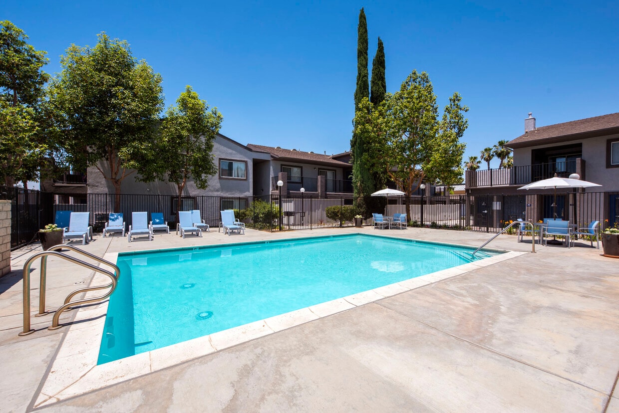 Cranford Court Apts, undefined, 3939 Cranford Ave, Riverside, CA 92507, Photo:0