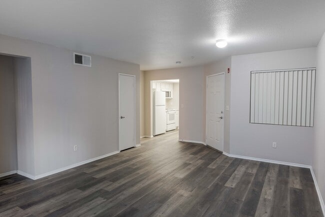 Cranford Court Apts, undefined, 3939 Cranford Ave, Riverside, CA 92507, Photo:3