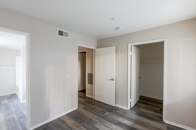 Cranford Court Apts, undefined, 3939 Cranford Ave, Riverside, CA 92507, Photo:4