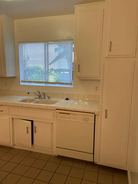 1911 Selby Ave, smc, 1911 Selby Ave #1, Los Angeles, CA 90025, USA