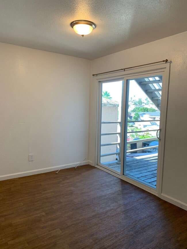 4077 Oakcrest Dr, undefined, 4077 Oakcrest Dr, San Diego, CA 92105, Photo:3