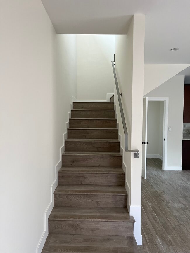 10048 Debra Ave, csun, 10048 Debra Ave, North Hills, CA 91343, Photo:3