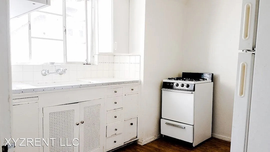649 Midvale, ucla, 649 Midvale Ave, Los Angeles, CA 90024, USA, Photo:1