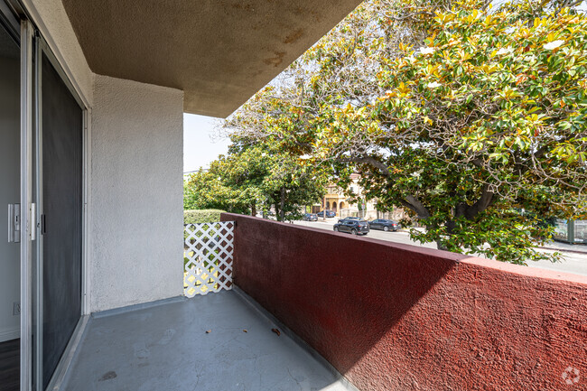 1204 W Adams Blvd, usc, 1204 W Adams Blvd, Los Angeles, CA 90007, USA, Photo:9