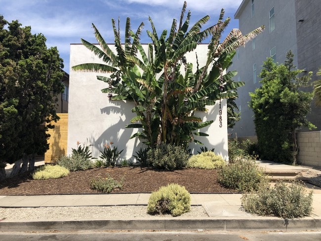 11983 Walnut Ln, undefined, 11983 Walnut Ln, Los Angeles, CA 90025, Photo:1