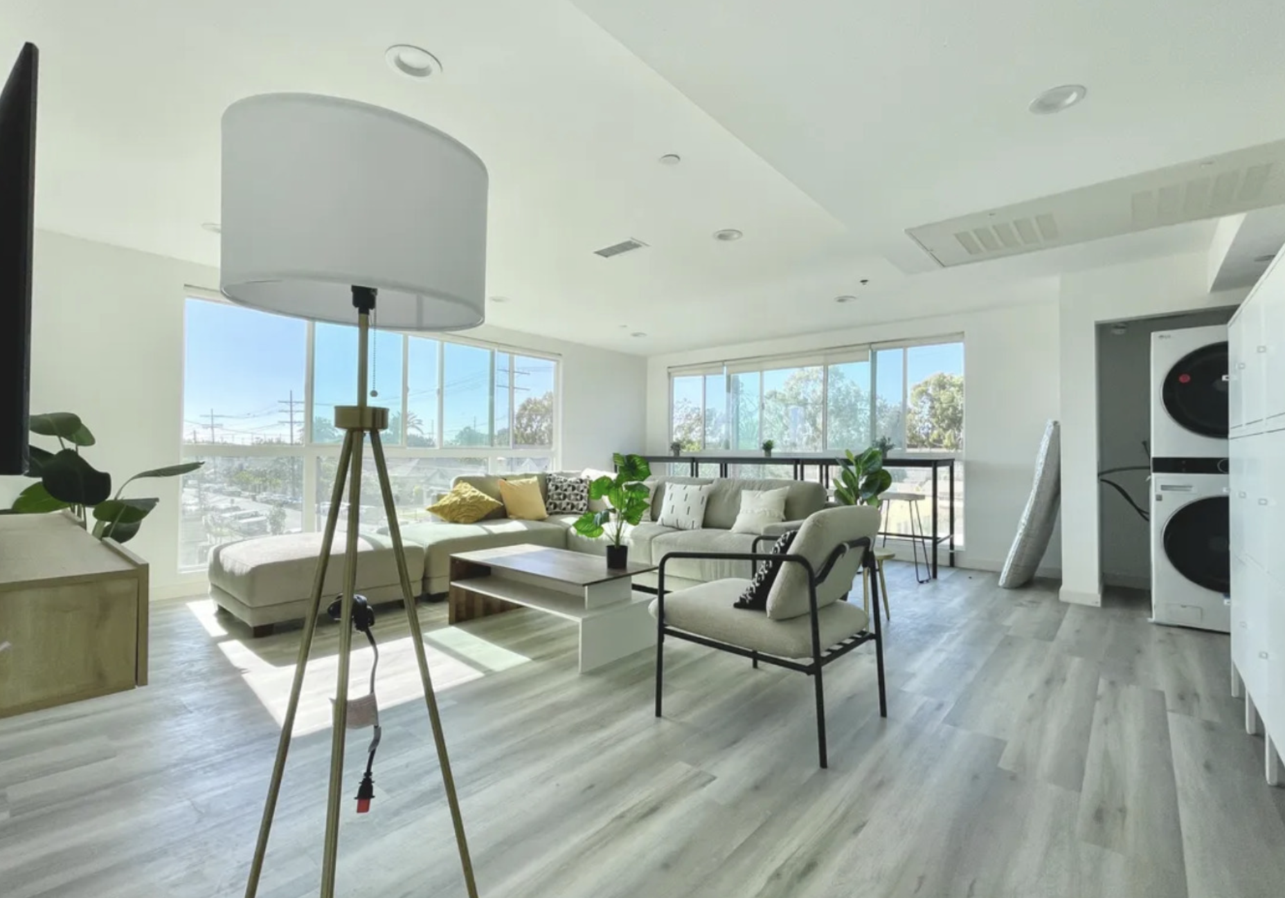 1476 W 35th, usc, 1476 W 35th Pl, Los Angeles, CA 90018, USA, Photo:2