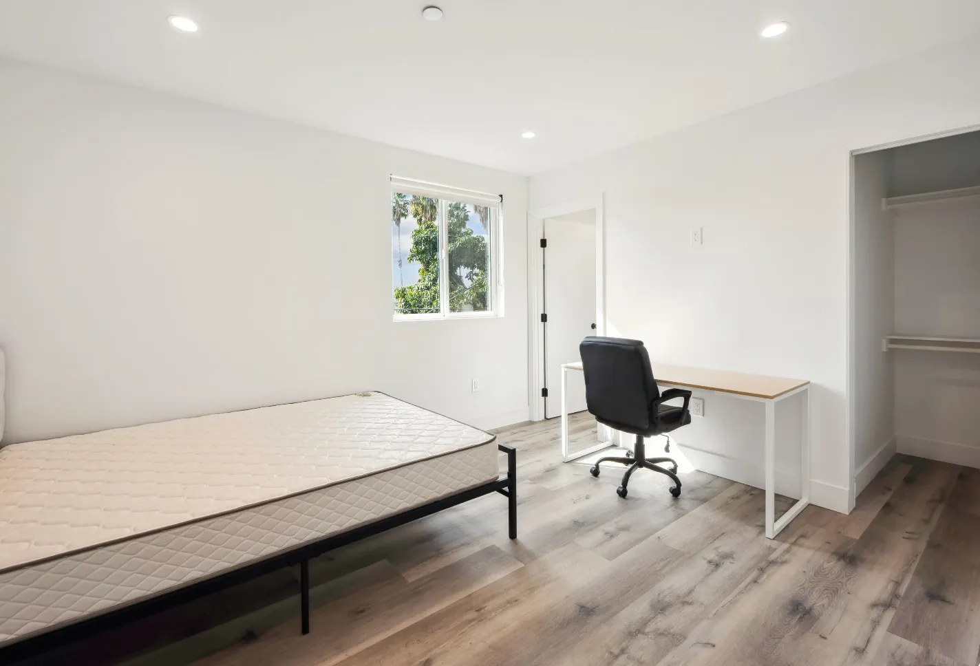 1186 W 37th Pl., undefined, 1186 W 37th Pl, Los Angeles, CA 90007, USA, Photo:4