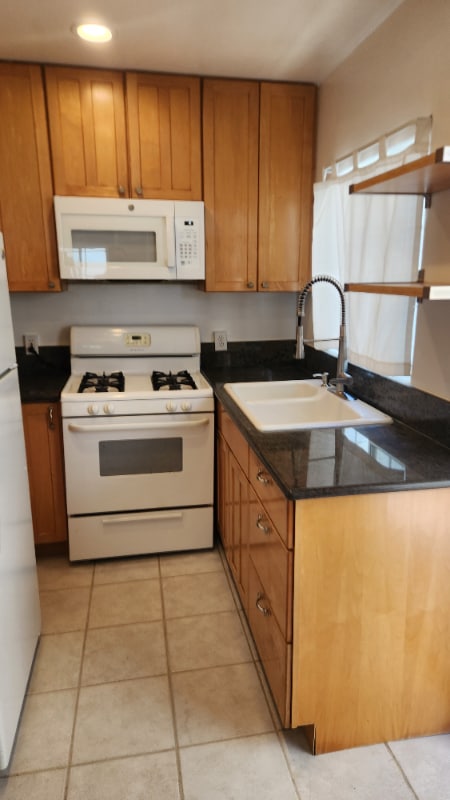 2324 1/2 Ocean Ave, undefined, 2324 1/2 Ocean Ave, Los Angeles, CA 90291, Photo:2