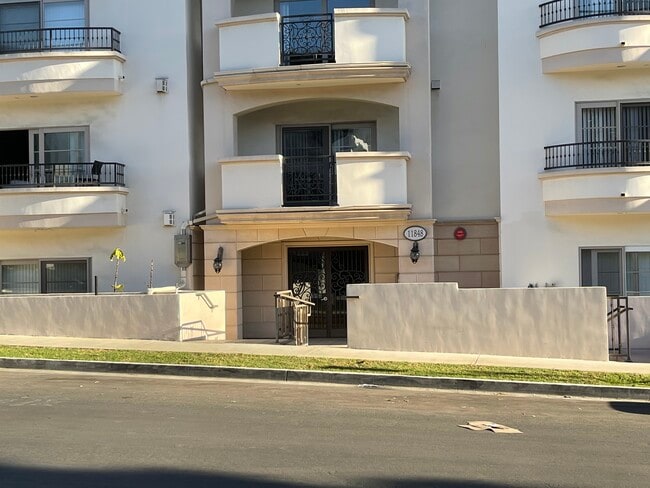 11848 Kiowa Ave, undefined, 11848 Kiowa Ave, Los Angeles, CA 90049, Photo:3