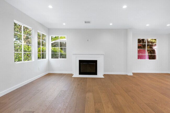 3444 S Bentley Ave, undefined, 3444 S Bentley Ave, Los Angeles, CA 90034, Photo:3