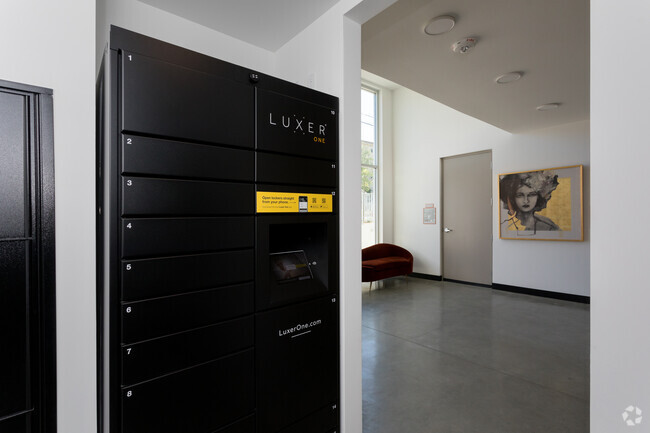 Qwil Apartments, usc, 525 Wilton Pl, Los Angeles, CA 90004, USA, Photo:10