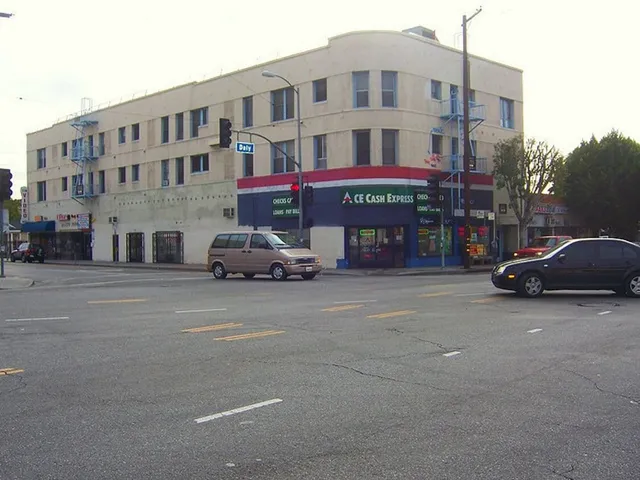 2532 DALY STREET - Student Housing near CSULA