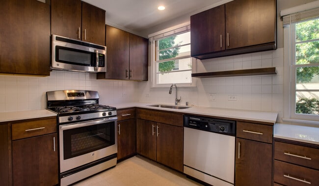 Lincoln Place, undefined, 1050 Frederick St, Venice, CA 90291, Photo:2