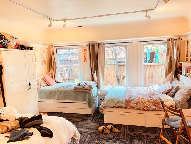 2738 Parker St, undefined, 2738 Parker St, Berkeley, CA 94704, Photo:3