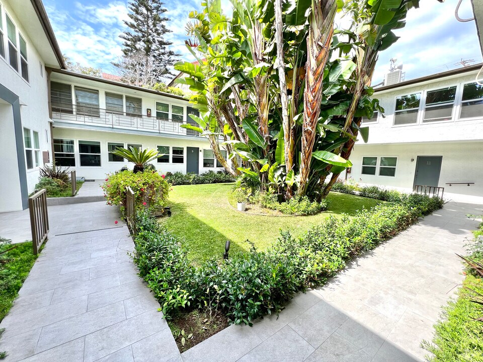 1015 3rd St, smc, 1015 3rd St, Santa Monica, CA 90403, USA, Photo:3