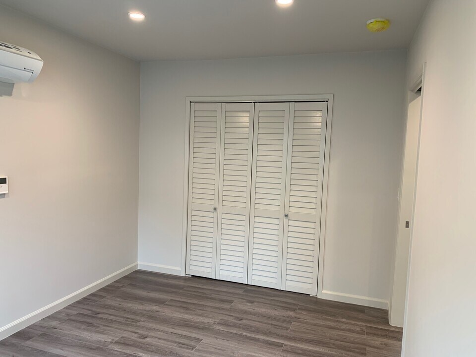 1015 3rd St, smc, 1015 3rd St, Santa Monica, CA 90403, USA, Photo:5