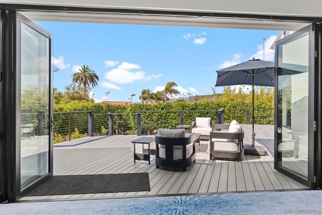 7982 Roseland Dr, undefined, 7982 Roseland Dr, San Diego, CA 92037, Photo:2