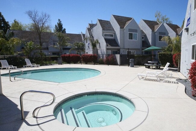 Fountain Circle Townhomes, undefined, 1213 Alvarado Ave, Davis, CA 95616, Photo:1