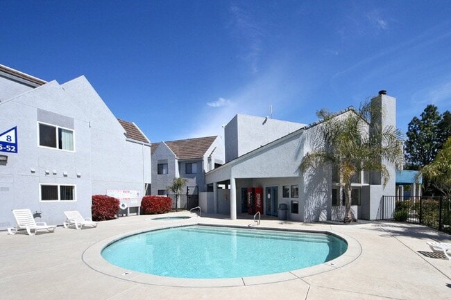 Fountain Circle Townhomes, undefined, 1213 Alvarado Ave, Davis, CA 95616, Photo:2