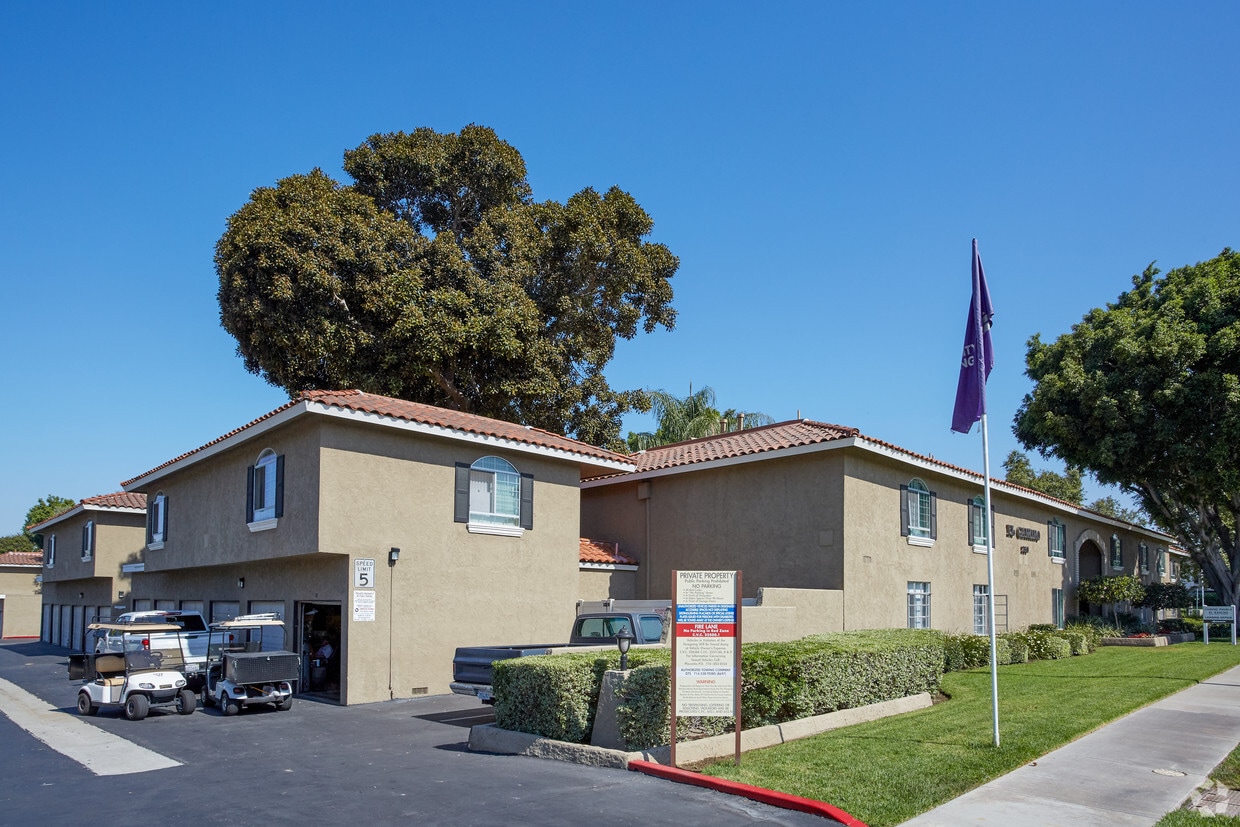 230 E Chapman Ave, csuf, 230 E Chapman Ave, Placentia, CA 92870