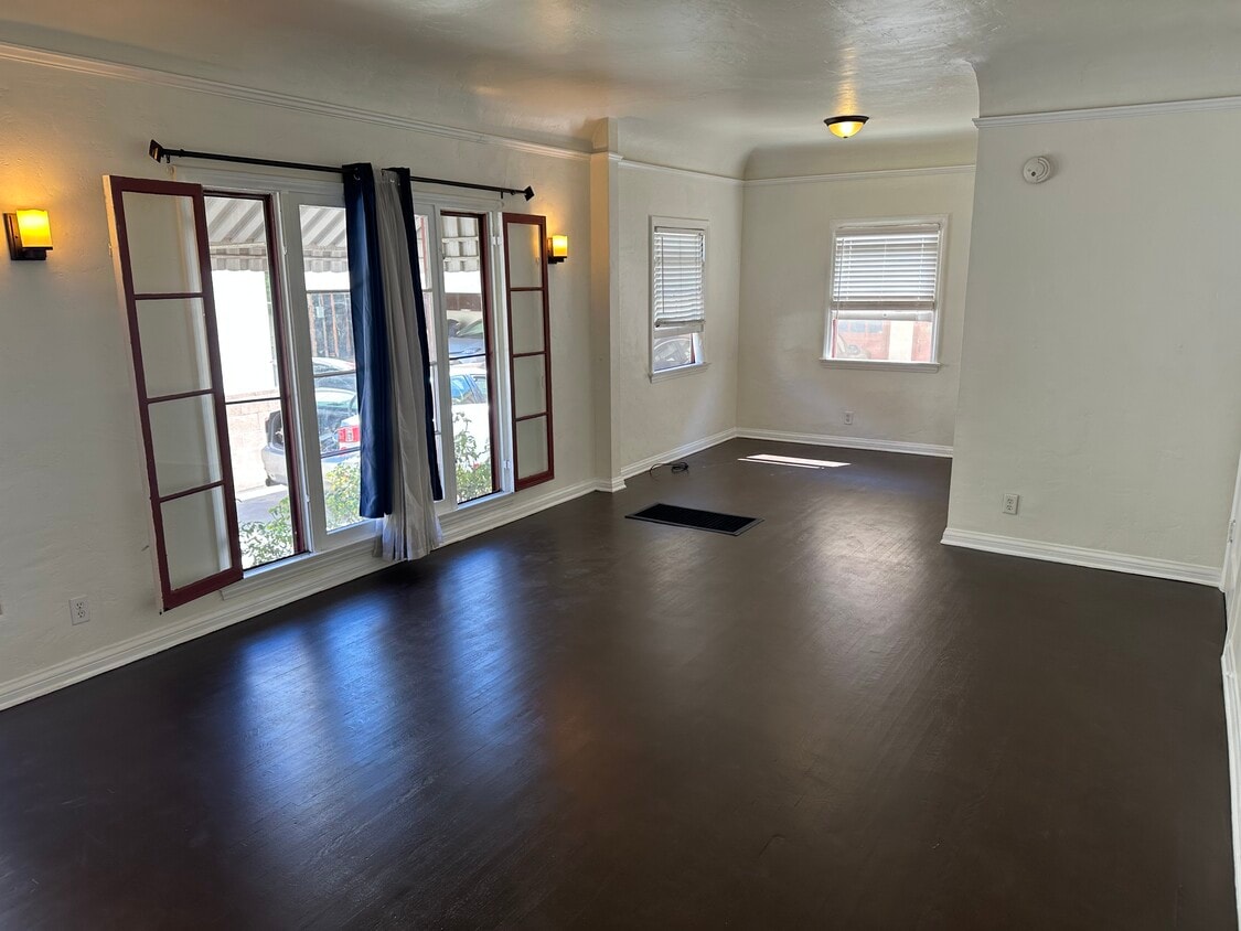 1861 Kelton Ave, undefined, 1861 Kelton Ave, Los Angeles, CA 90025, USA, Photo:1