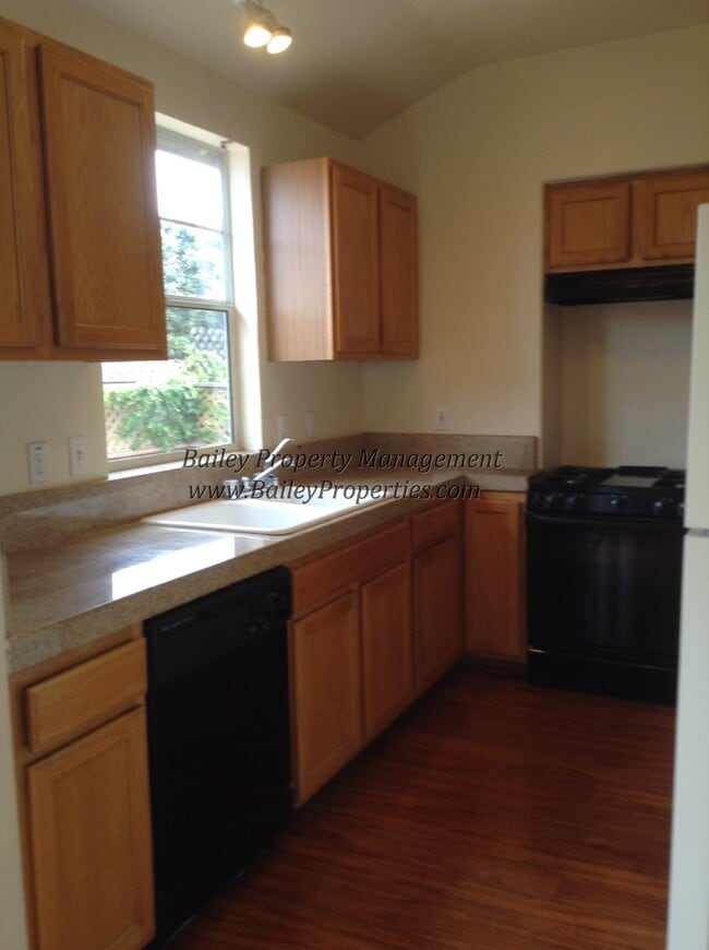 19 Mary Case Ln, undefined, 19 Mary Case Ln, Santa Cruz, CA 95060, Photo:2