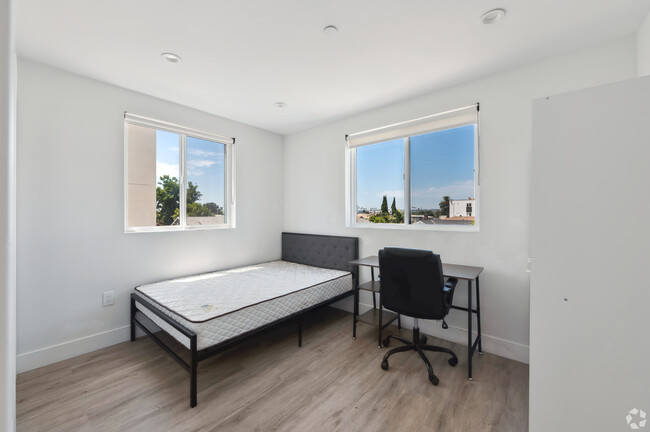 1377 W 36th Pl, usc, 1377 W 36th Pl, Los Angeles, CA 90007, USA, Photo:6