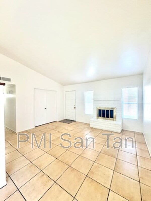 $1,750, undefined, 10 W Concorda Dr, Tempe, AZ 85282, Photo:0