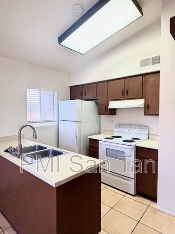 $1,750, undefined, 10 W Concorda Dr, Tempe, AZ 85282, Photo:2