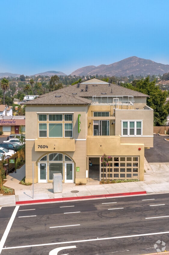 7353 El Cajon Blvd, La Mesa, CA 91942, undefined, 7353 El Cajon Blvd, La Mesa, CA 91942, Photo:0