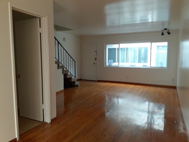 3512 Pacific Ave, undefined, 3512 Pacific Ave, Marina del Rey, CA 90292, Los Angeles, Photo:3