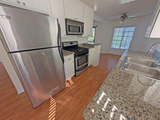 408 N Venice Blvd, undefined, 408 N Venice Blvd, Los Angeles, CA 90291, Photo:4