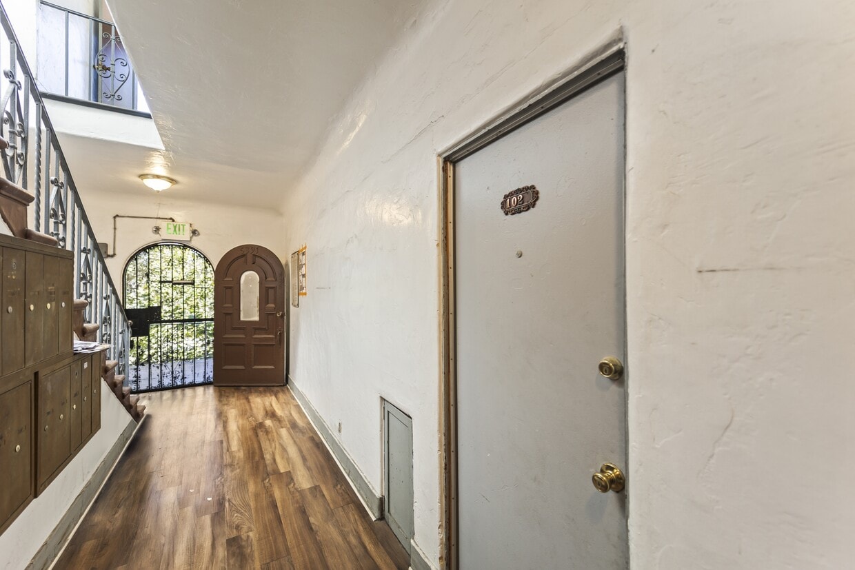 5391 Huntington Dr N, undefined, 5391 Huntington Dr N, Los Angeles, CA 90032, Photo:0