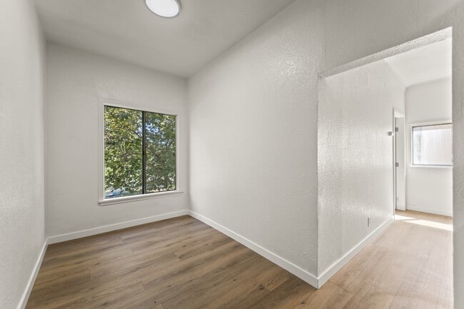 5391 Huntington Dr N, undefined, 5391 Huntington Dr N, Los Angeles, CA 90032, Photo:4